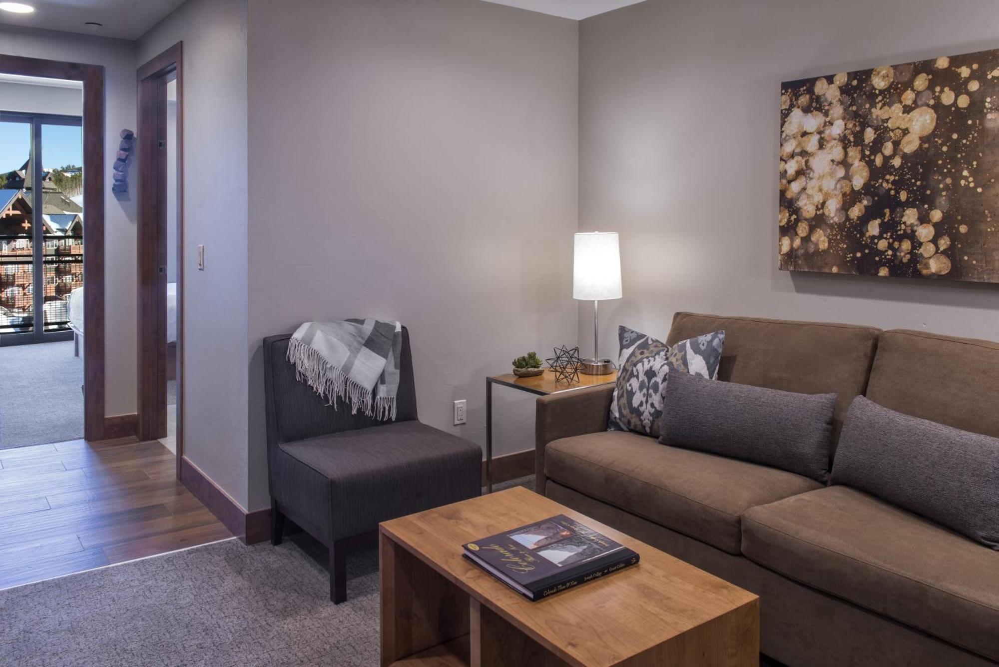 Grand Colorado On Peak 8 Hotel Breckenridge Room photo